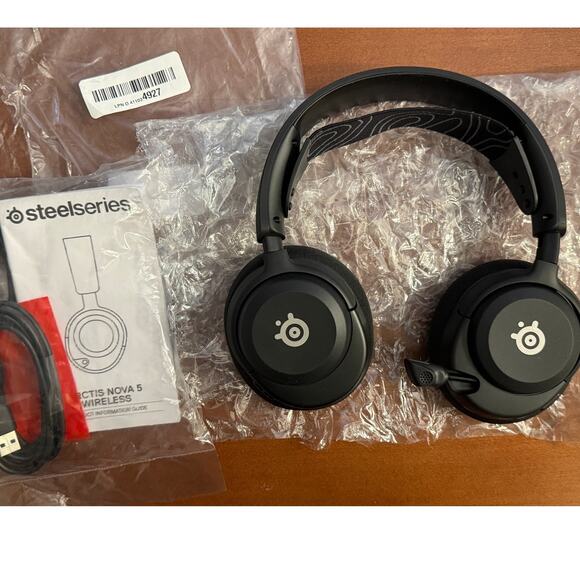 No Box Steel Series Arctis Nova 5 Wireless Refurbished - Picture 5 of 9